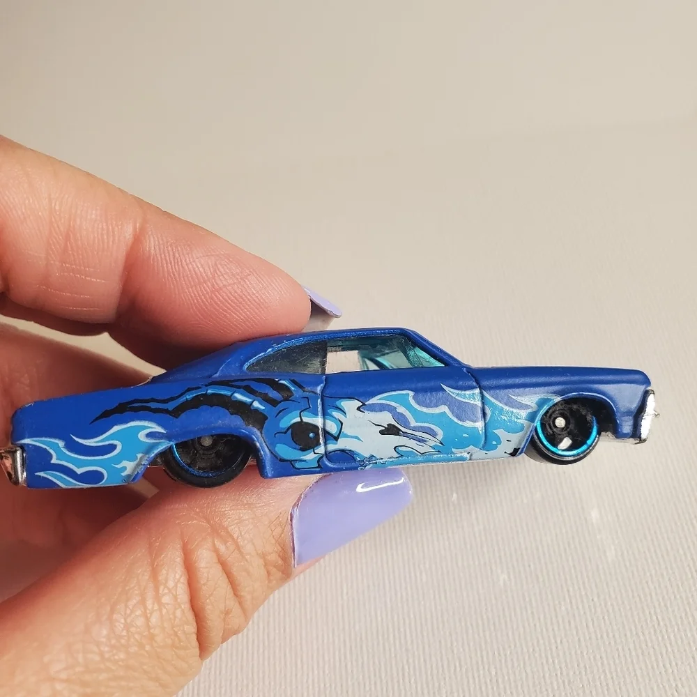 Vintage 1995- '65 Impala Hot Wheel